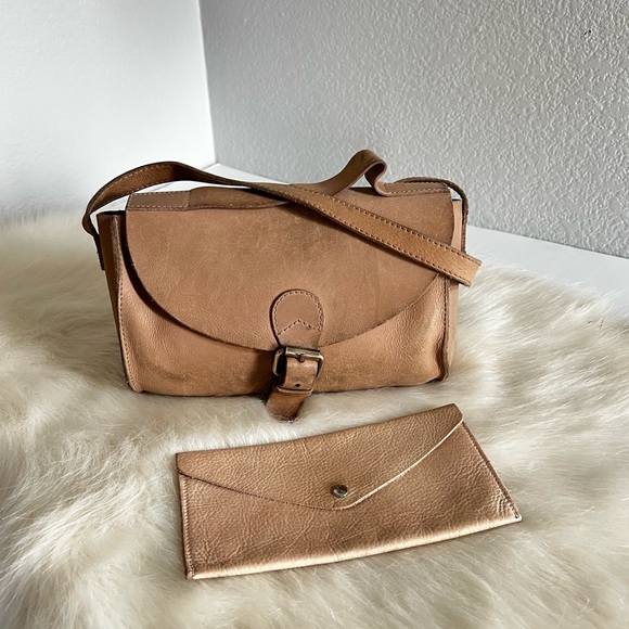 Free People Handbags - Free people leather crossbody